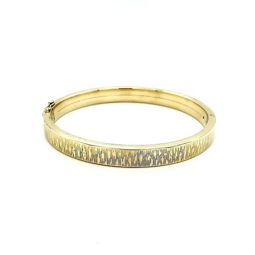 14K Yellow Gold 7.5mm Textured Detail Oval Hinged Bangle - Vintage ...