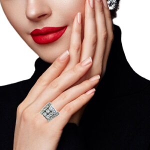 10K – 14K Stylized Diamond Cluster Ring